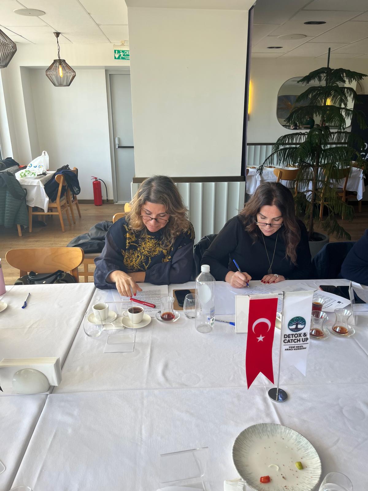 Detox & Catch Up (25)