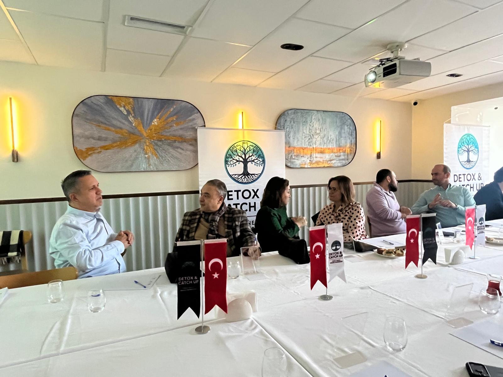 Detox & Catch Up (29)